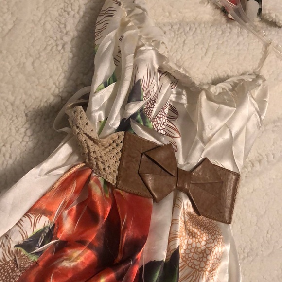 Dress - Picture 2 of 4